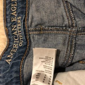 AE tomgirl jeans cropped